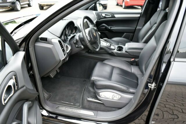 Thumbnail von Porsche Cayenne S Diesel-V8-PDLS-PASM-PCM-Panorama