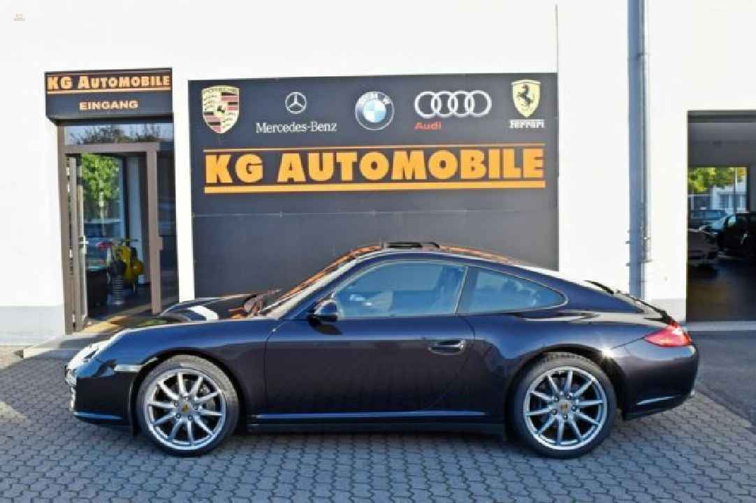 Porsche 911 Carrera 4 Coupe-PCM-Sitzheizung-Schiebedach