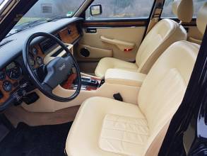 Thumbnail von Daimler Double Six son seri siyah/magnolia