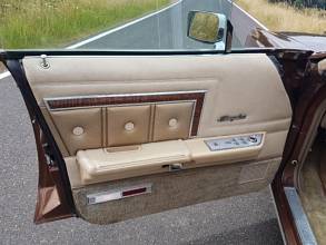 Thumbnail von Ford Ltd. Brougham Sedan, en üst model, tam boyutlu