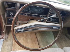 Thumbnail von Ford Ltd. Brougham Sedan, en üst model, tam boyutlu