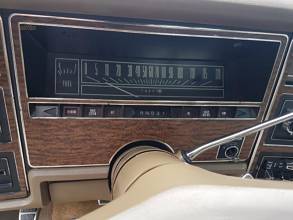 Thumbnail von Ford Ltd. Brougham Sedan, en üst model, tam boyutlu