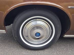 Thumbnail von Ford Ltd. Brougham Sedan, en üst model, tam boyutlu