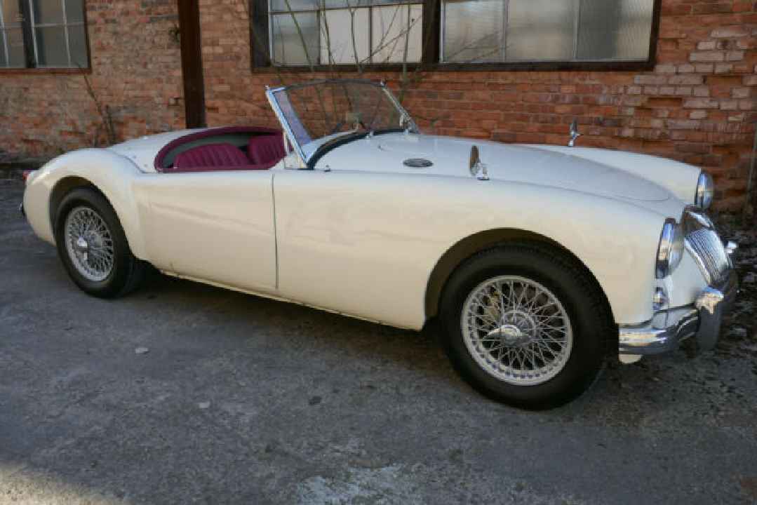MG MGA