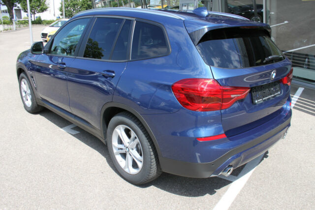 Thumbnail von BMW X3 xDrive20d Affichage tête haute Clé Attelage