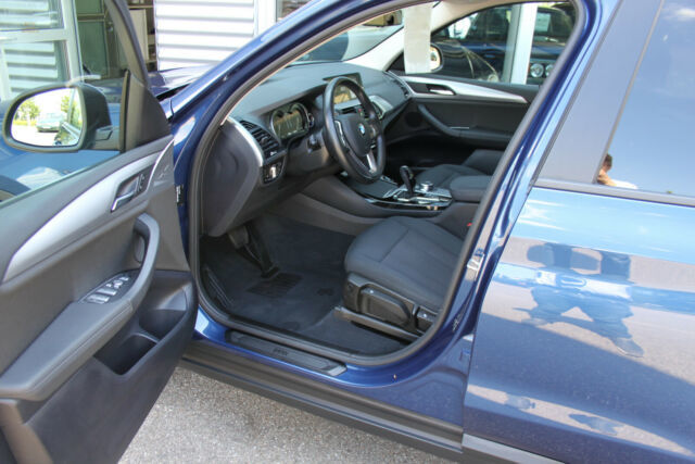 Thumbnail von BMW X3 xDrive20d Affichage tête haute Clé Attelage