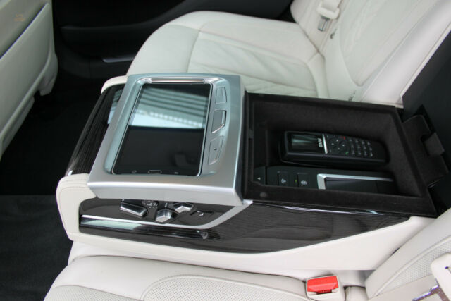 Thumbnail von BMW 745Le xDrive iPerformance Laserlicht Elfenbein