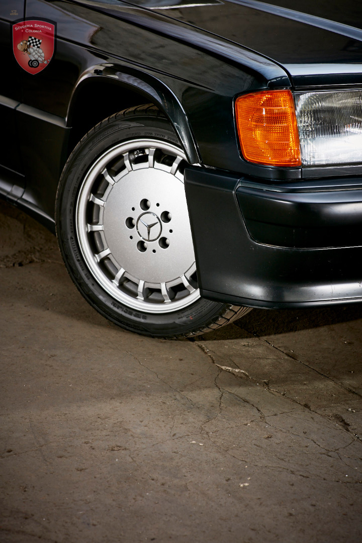 Thumbnail von Mercedes Benz 190 E 2.5 16V