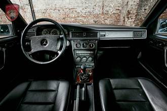 Thumbnail von Mercedes Benz 190 E 2.5 16V