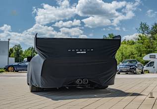 Thumbnail von Porsche 935 1 OF 3 in Salzburg Red Spare Package