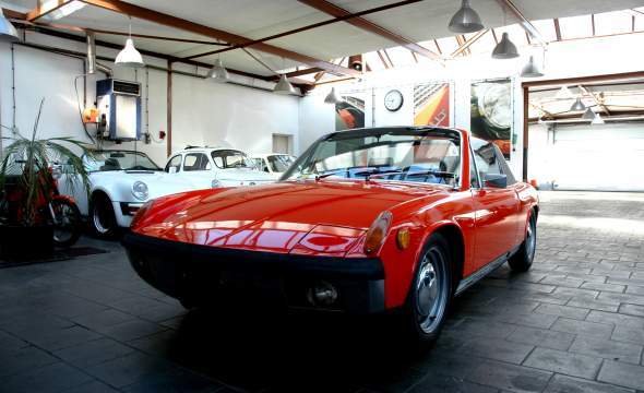 914 Coupé, Oktober 1971, Blutorange/Schwarz 