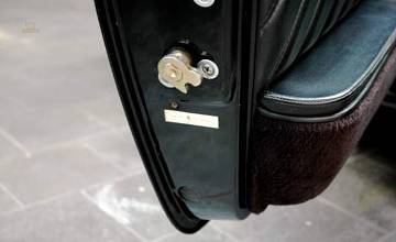 Thumbnail von 930 Cabriolét, April 1988, Schwarz 0700/Leder Schwarz