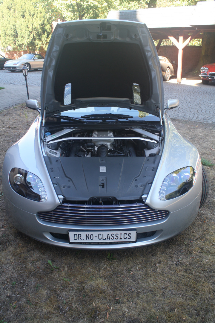 Thumbnail von Aston Martin V8 Vantage Roadster
