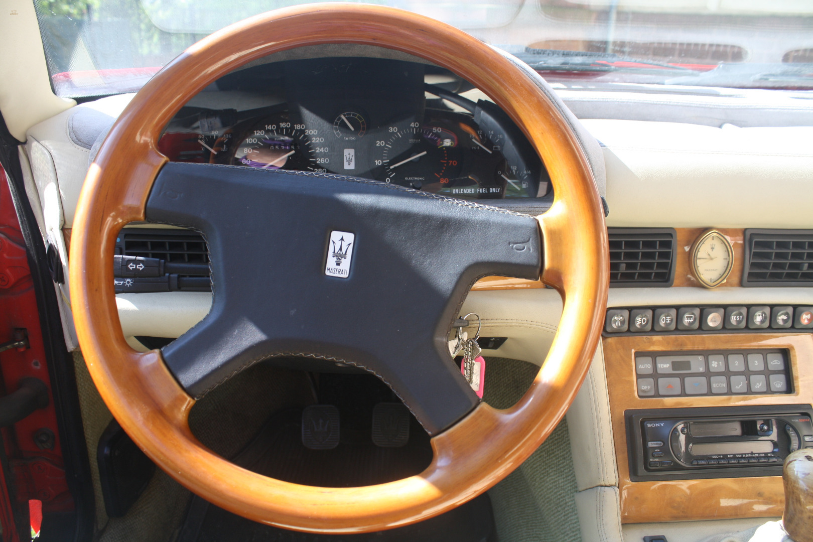 Thumbnail von マセラティ 222 4V