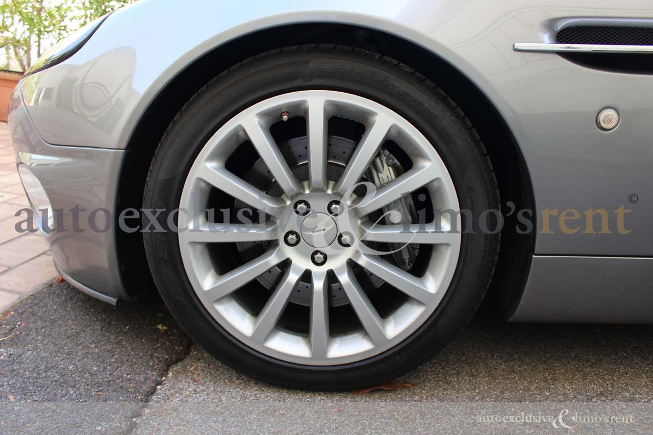 Thumbnail von Aston Martin Vanquish V12