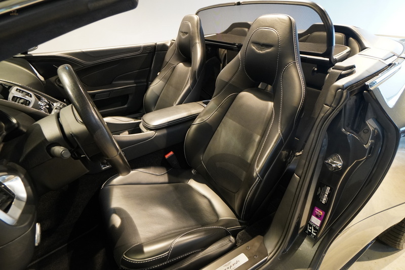 Thumbnail von Aston Martin Vanquish Volante V12 8 Gang