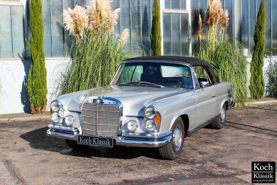 Mercedes Benz W111 280SE