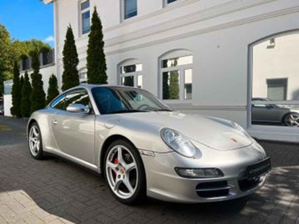 Porsche 911 Carrera 4S Coupe