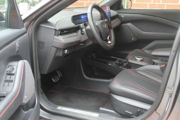 Thumbnail von Ford Mustang Mach-E AWD