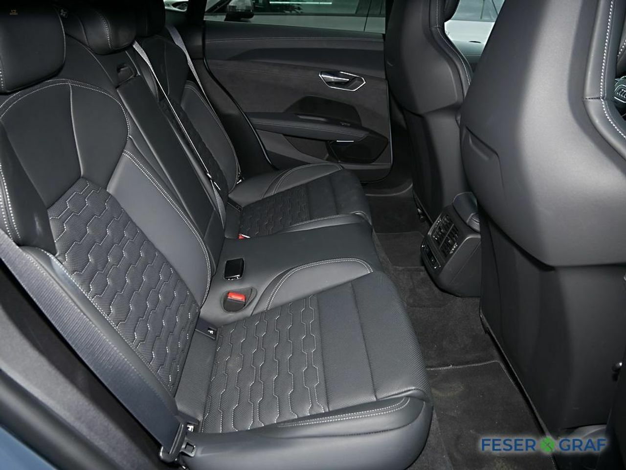 Thumbnail von AUDI RS E-TRON GT