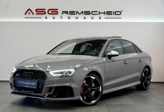 Audi - RS3 