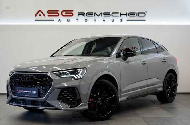 Audi - RSQ3