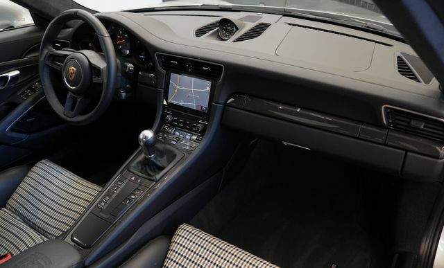 Thumbnail von Porsche - 991