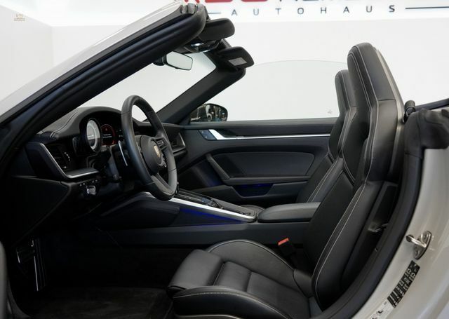 Thumbnail von Porsche - 992