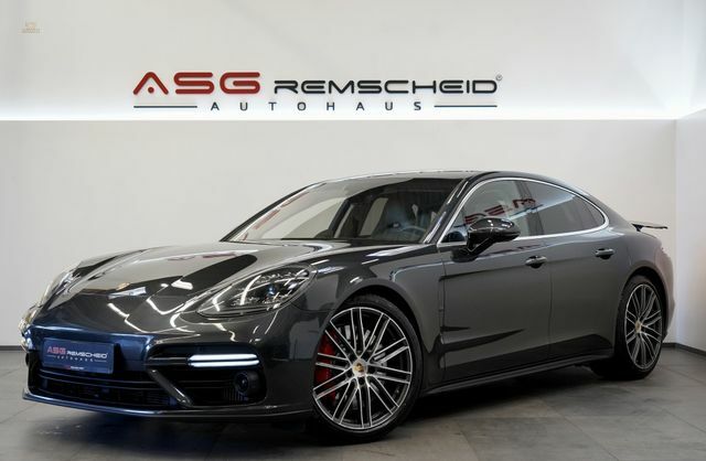 Porsche - Panamera 