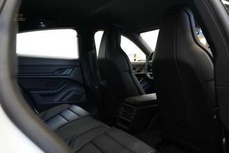 Thumbnail von Porsche - Taycan