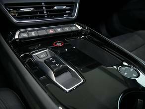 Thumbnail von AUDI E-TRON GT