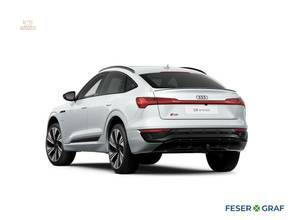 Thumbnail von AUDI Q8