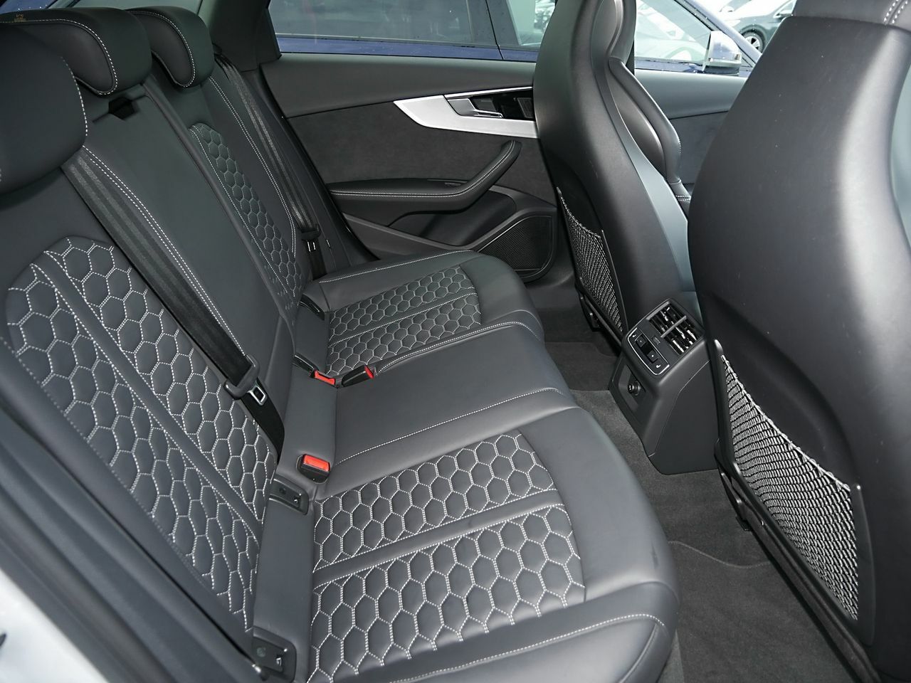 Thumbnail von AUDI RS4 AVANT