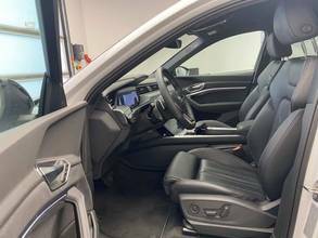 Thumbnail von AUDI E-TRON