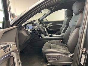 Thumbnail von AUDI E-TRON