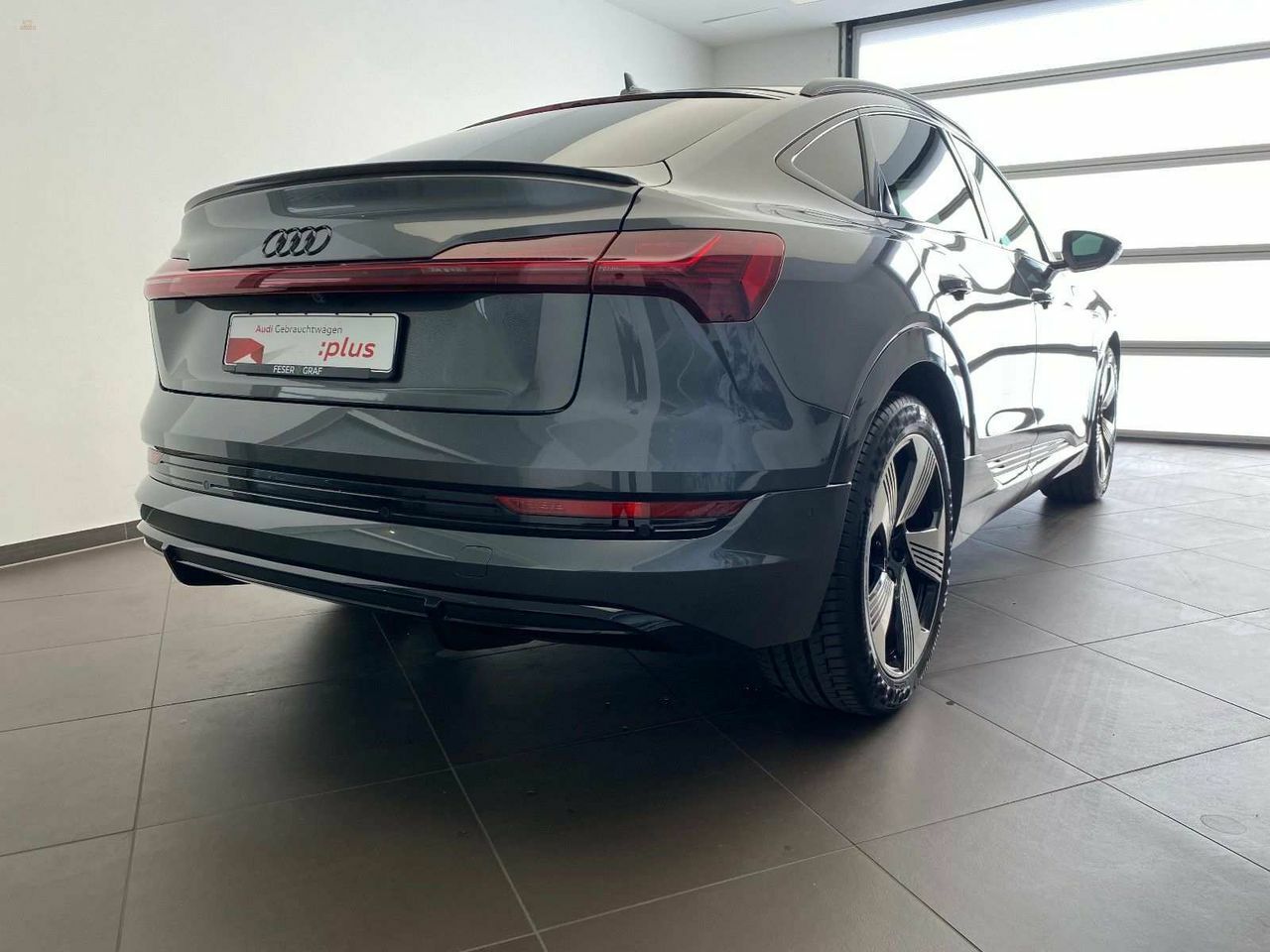 Thumbnail von AUDI E-TRON