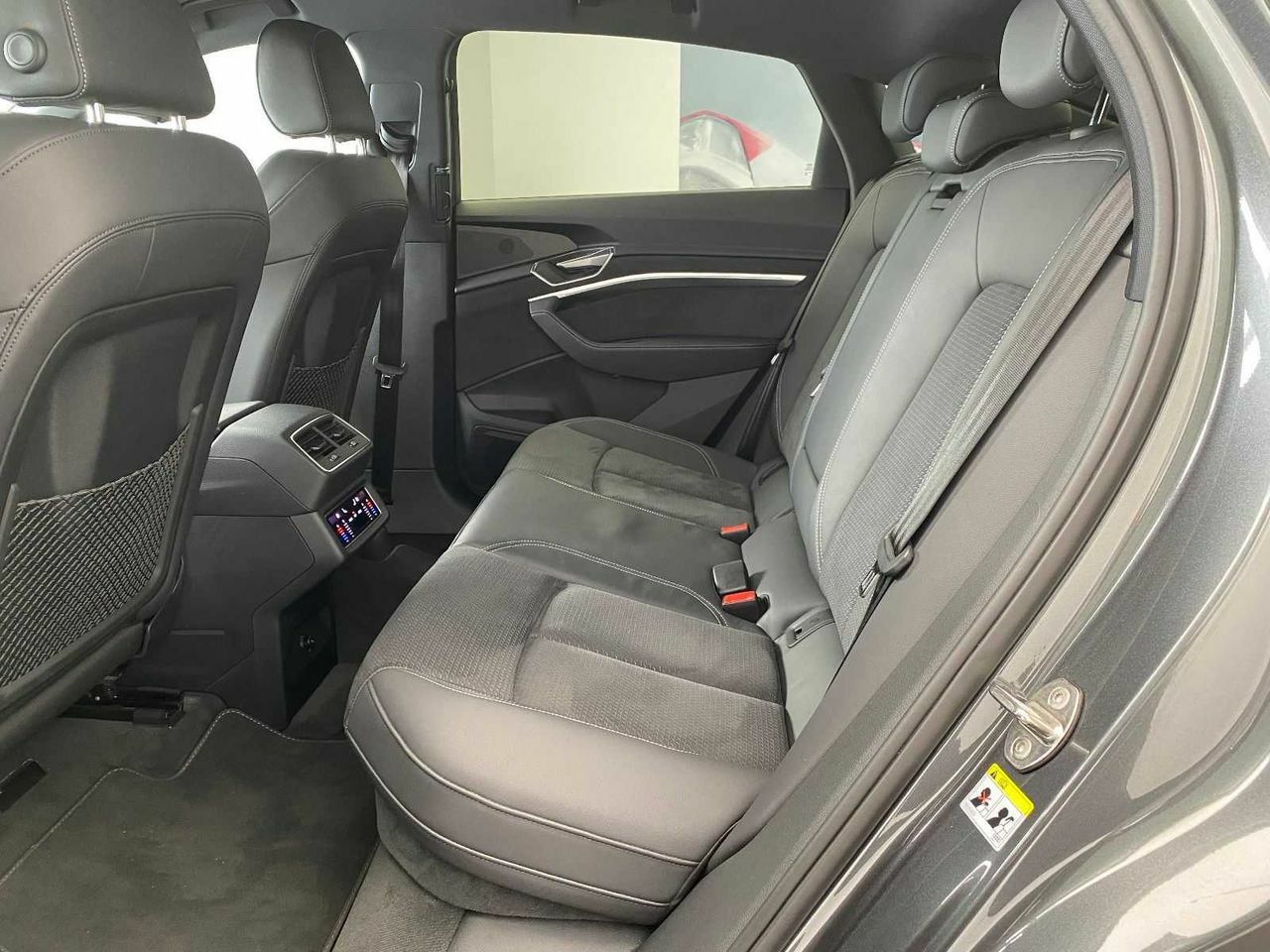 Thumbnail von AUDI E-TRON