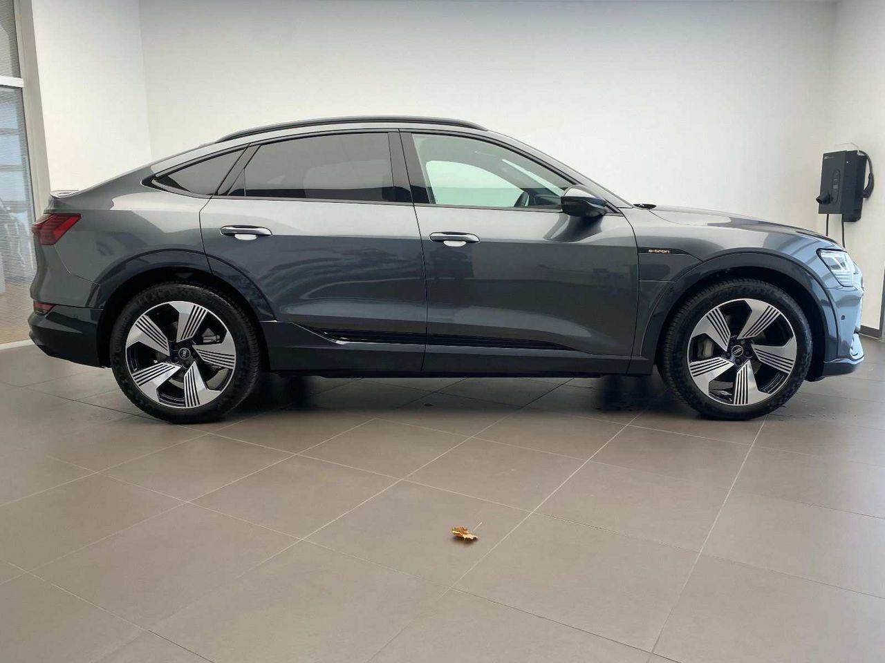 Thumbnail von AUDI E-TRON