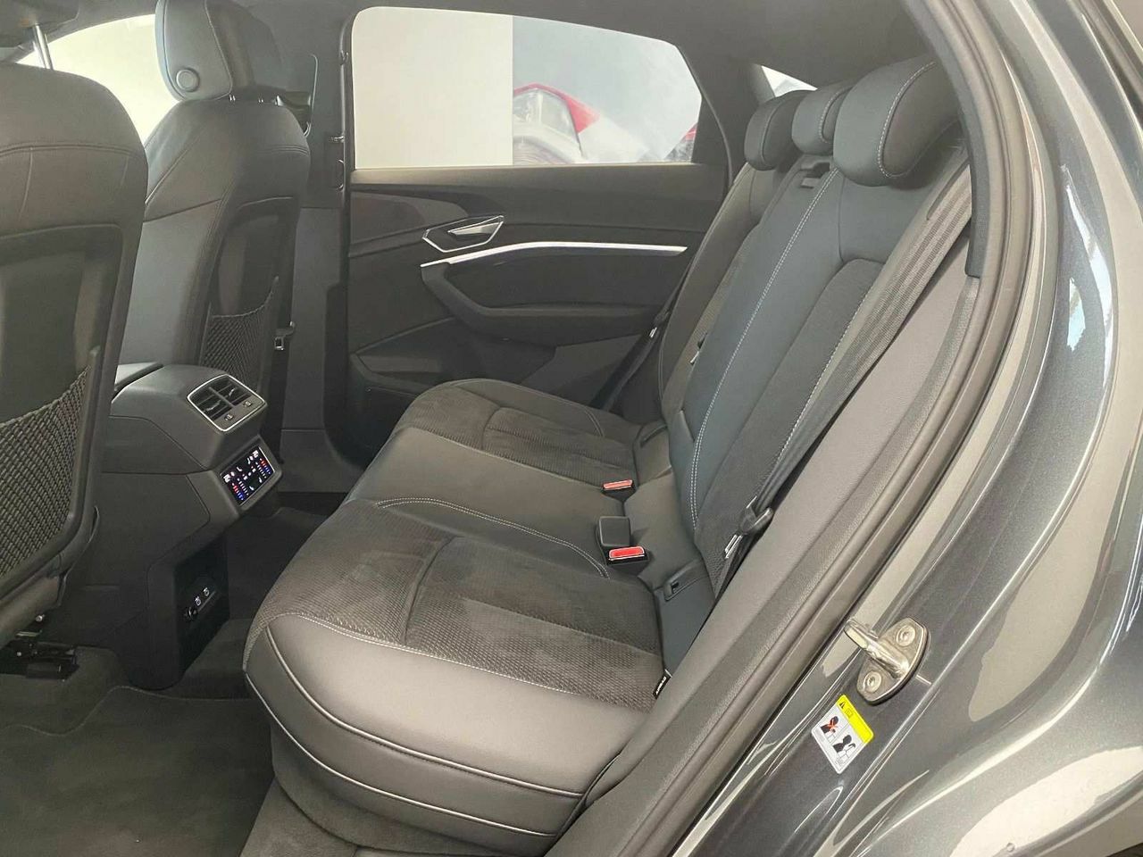 Thumbnail von AUDI E-TRON