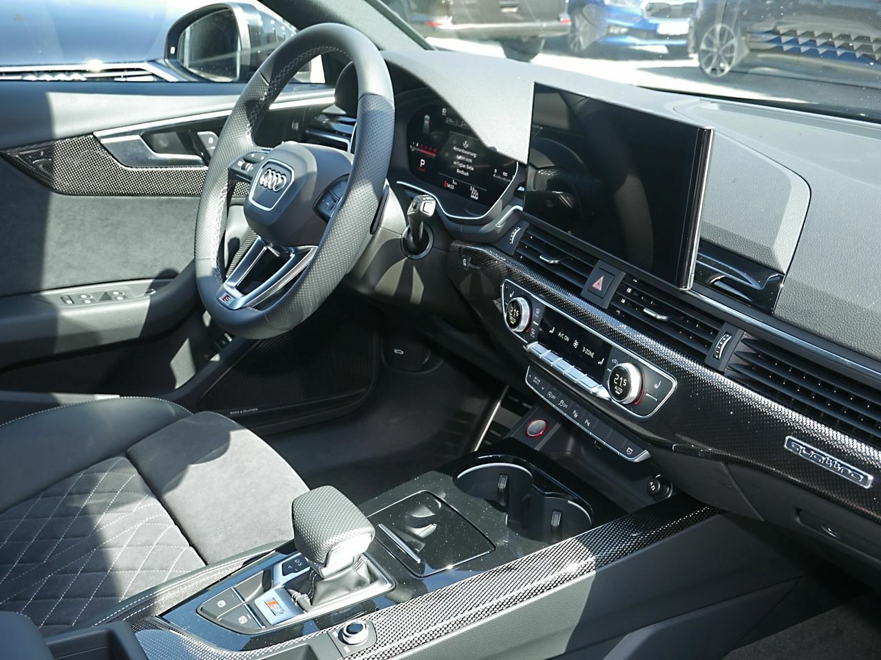 Thumbnail von AUDI S4 AVANT