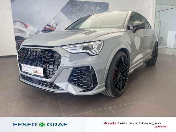 AUDI RS Q3