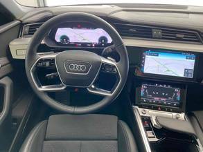 Thumbnail von AUDI E-TRON
