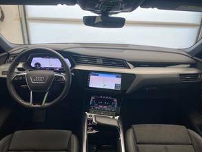 Thumbnail von AUDI E-TRON