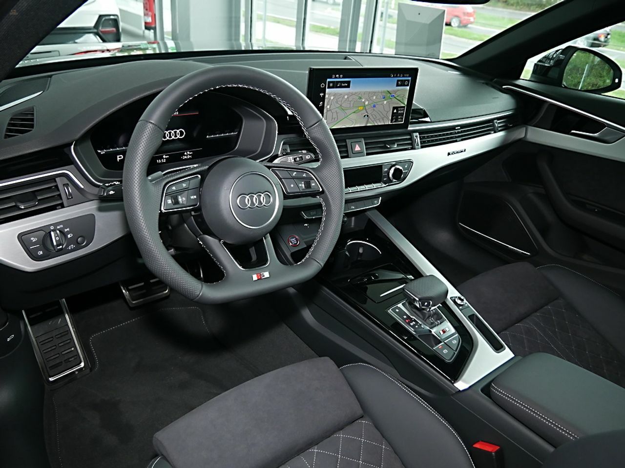 Thumbnail von AUDI S4 AVANT