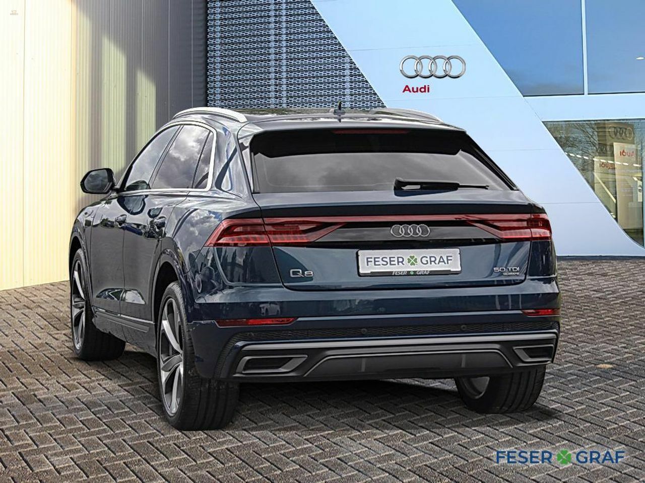 Thumbnail von AUDI Q8