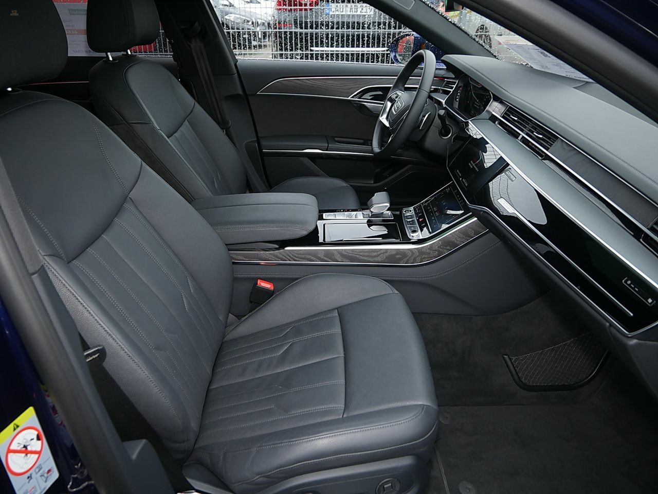 Thumbnail von AUDI A8