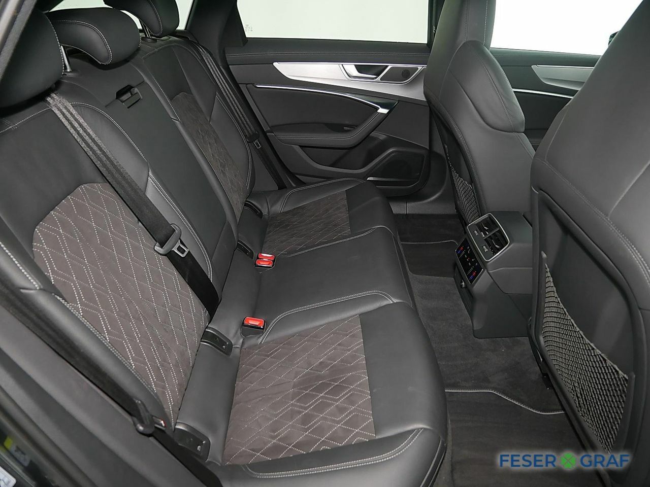 Thumbnail von AUDI S6 AVANT