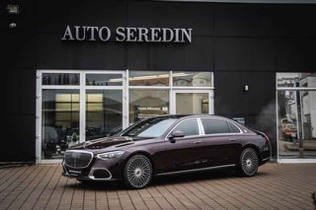 Maybach S580 4M 4D + 4 SEATS