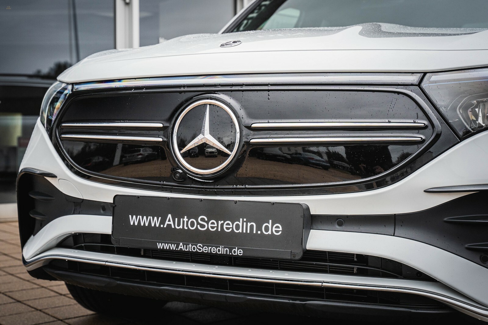 Thumbnail von Mercedes-Benz EQB 350 4M EDITION ONE AMG LINE