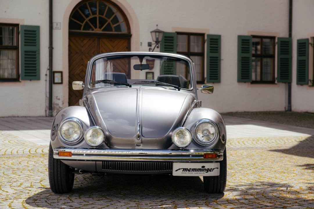 Cabriolet Käfer 1303 gris météorite métallisé